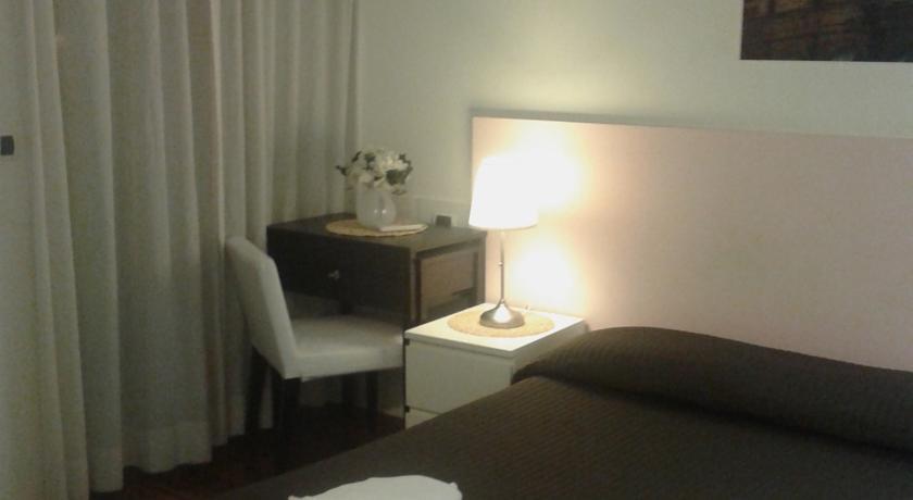 The Pope'S Window Hotel Rome Ruang foto