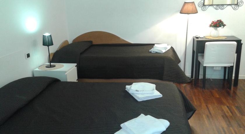 The Pope'S Window Hotel Rome Ruang foto