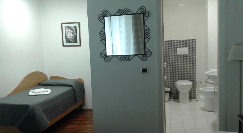 The Pope'S Window Hotel Rome Ruang foto
